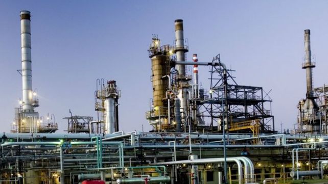 Lifschitz aseguró que YPF manifestó voluntad para buscar una solución en la refinería Oil de San Lorenzo