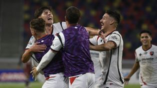 Pensé en muchas cosas, te pasan mil pensamientos por la cabeza, dijo Scarpeccio, quien fue saludado por todos sus compañeros.