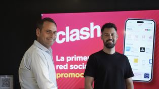 Juan Marcos Aviano, director comercial de Clash, junto al CEO, Mauro Mossuz.