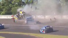 el dipy protagonizo un espectacular accidente multiple en el top race junior el dipy protagonizo un espectacular accidente multiple en el top race junior