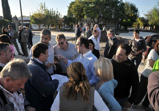 Apertura de calles: avanzan los trabajos de pavimentación