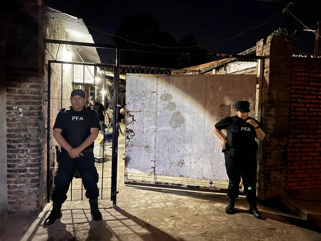 En los ocho allanamientos secuestraron estupefacientes y armas de la banda de Boli Blanca&nbsp;
