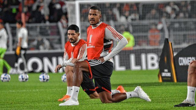 River empata sin goles ante The Strongest.