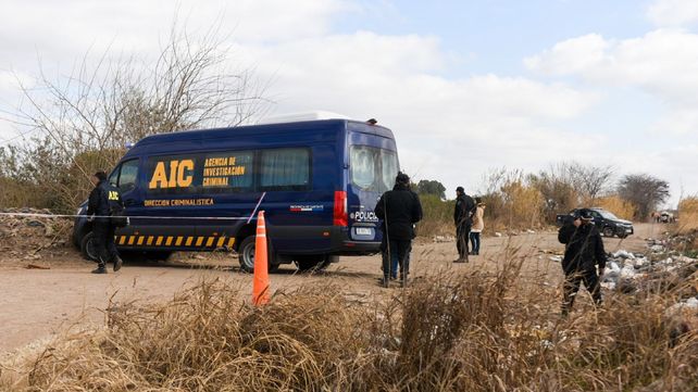 La Agencia de Investigación Criminal (AIC) recolectó tres vainas servidas de la escena del crimen.