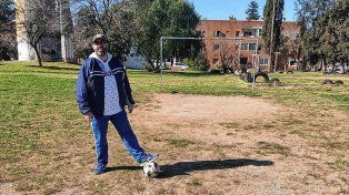 El profesor Paulo Robles Guerrero encabeza el grupo del Voluntariado Deportivo.