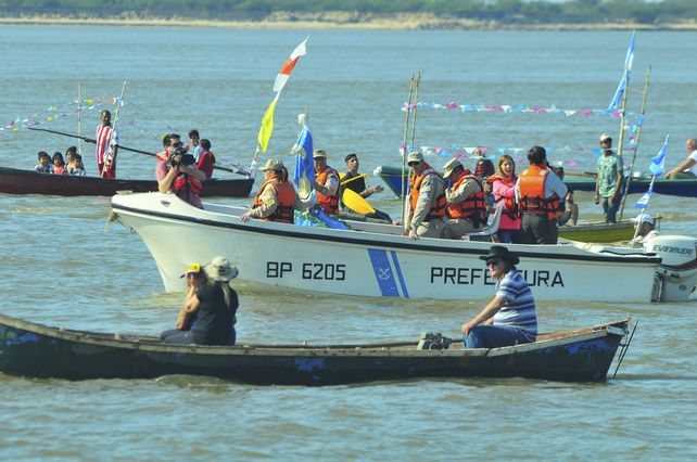 En el río y en la costa, Bajada Grande festejó su fiesta patronal