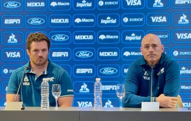 Felipe Contepomi y Julián Montoya brindaron una conferencia de prensa en Córdoba.