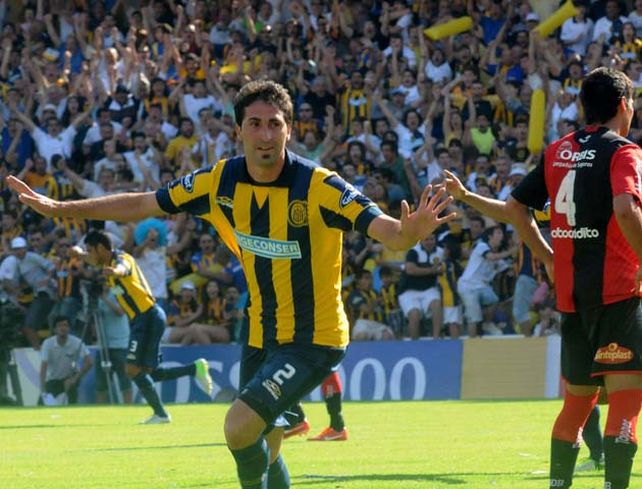 El defensor canalla había convertido ante Quilmes pero le anularon el gol. (Foto: H. Rios)