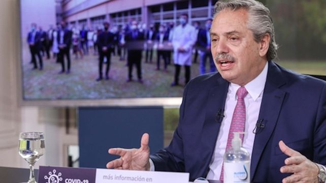 Alberto: “Todos estamos muy atentos a lo que pasa en cada provincia”.