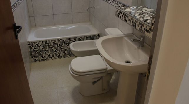 El interior de los departamentos dentro de la residencias universitarias.