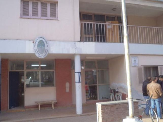 En la comisaría de Chabás. Cuando un vecino fue a denunciar un robo sólo estaba un preso y no había ningún agente