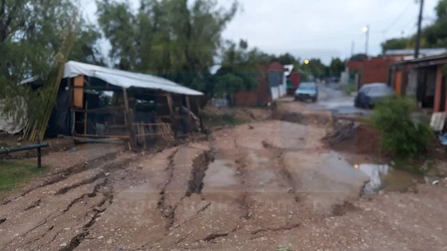 Casi un millar de familias fueron asistidas por una lluvia histórica