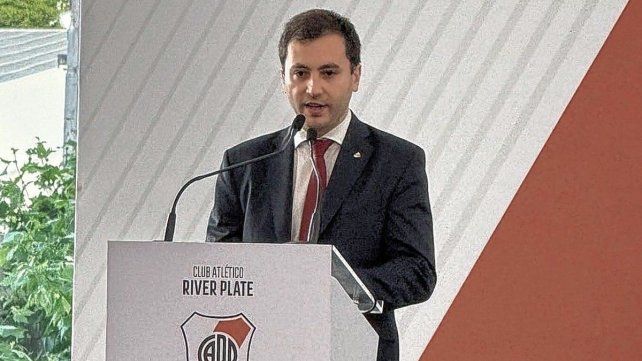 Séfano Di Carlo asumió como presidente de River y pidió a los hinchas que confíen en su gestión