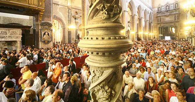 Otra vez el milagro: la sangre de San Gennaro volvi&oacute; a licuarse