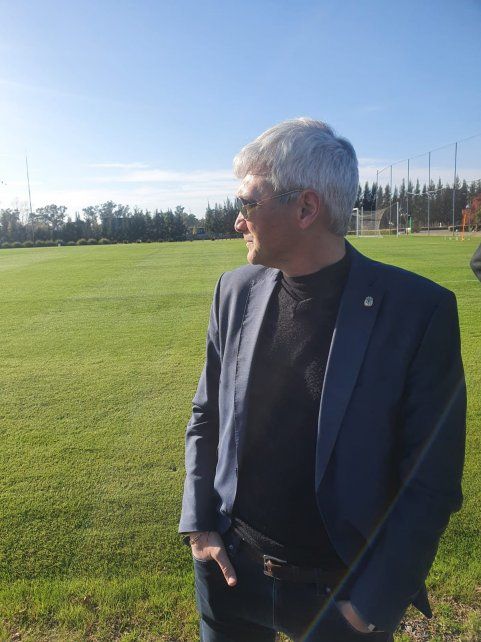 Ricardo Carloni será parte de la delegación argentina de AFA que irá a Londres a presenciar el partido entre Argentina e Italia