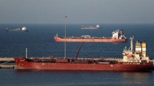 Irán volvió a restringir el paso por el Estrecho de Ormuz