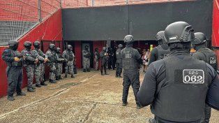 Seguridad ordenó allanamientos en Newells de parte de personal policial y del servicio penitenciario.