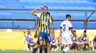 Agustín Módica anotó el primer gol canalla tras una asistencia de Gaspar Duarte.