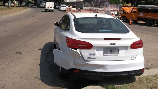 Insólito: un auto sin conductor chocó a otro en pleno Bulevar