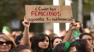 De acuerdo al registro nacional, en la Argentina se produce una muerte violenta cada 21 horas y un femicidio cada 32 horas.&nbsp;