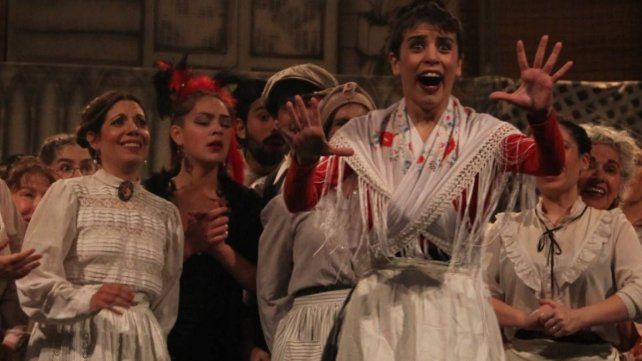 Catalinas Sur presenta en Paraná la obra de teatro Venimos de muy Lejos