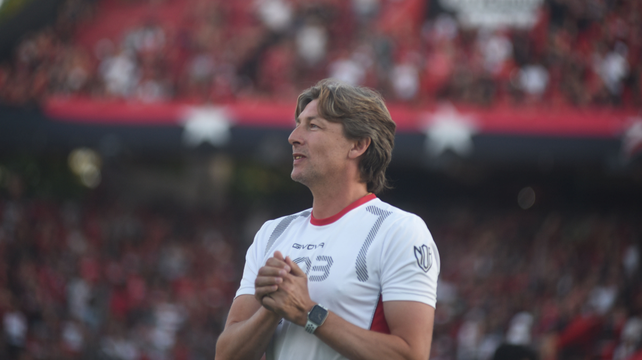 Gabriel Heinze tiene el estilo de juego ofensivo que distinguió a Newell’s en su historia y pretende llevarlo a la práctica.