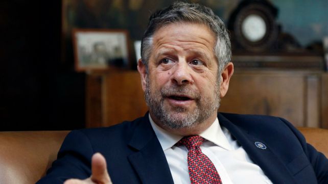 Rubinstein: La atención es gratuita pero alguien la paga