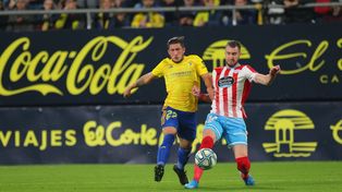 Colón pone la mira en un uruguayo que juega en España