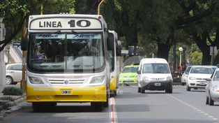 El comercio, satisfecho con la evaluación del estacionamiento en Rivadavia
