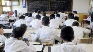 Escuelas y más escuelas