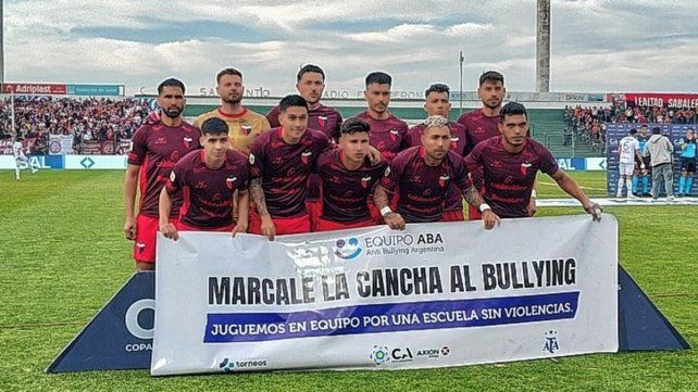 Cómo fue el debut de los refuerzos de Colón ante Lanús