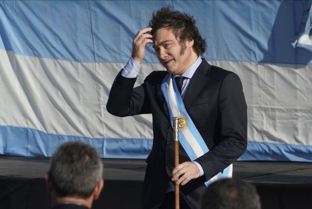 El presidente Javier Milei tensiona las relaciones diplomáticas con declaraciones que impactan en Bolivia y Brasil.