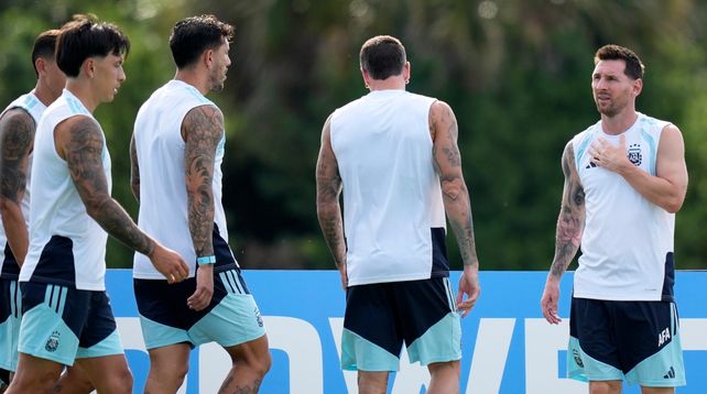 La Scaloneta. Lionel Messi junto a sus compañeros