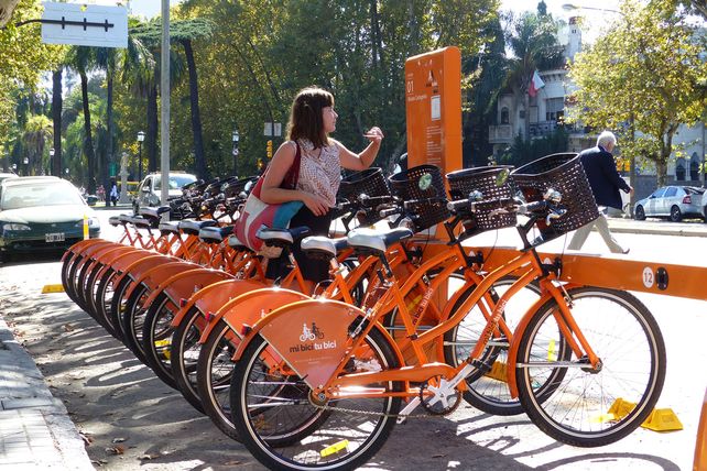 La utilización del sistema público de bicicletas crece cada mes desde su implementación.