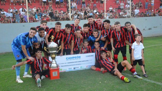 Patronato fue el campeón de la primera edición de la Copa Túnel Subfluvial.