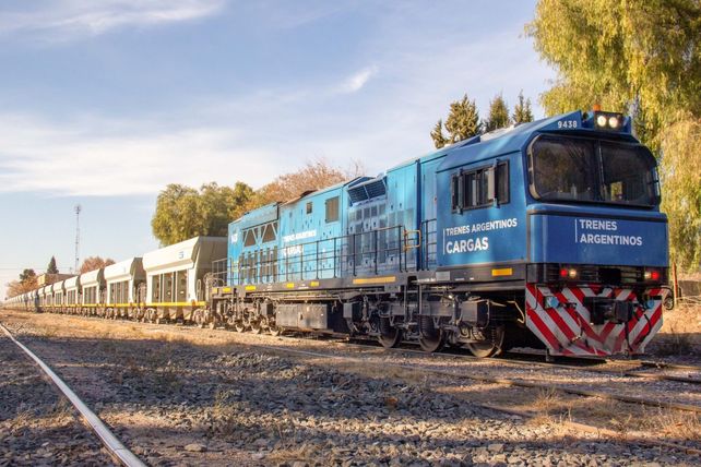 Trenes Argentinos Cargas será privatizado en breve por el gobierno nacional. El Belgrano Cargas el primer proceso