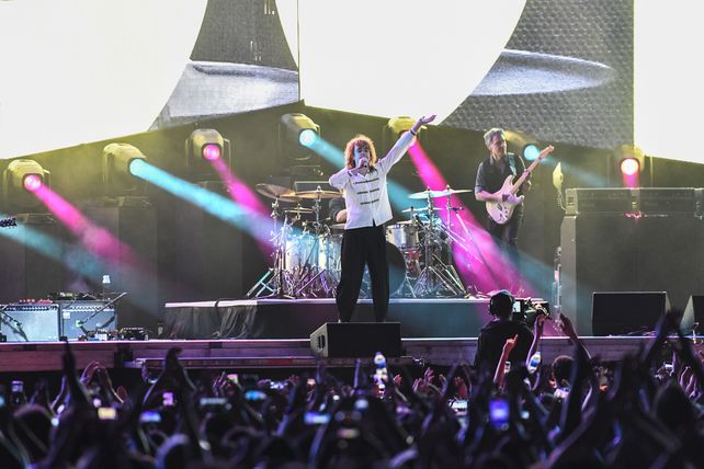 Benito Cerati ofreció su versión de “Zoom”.