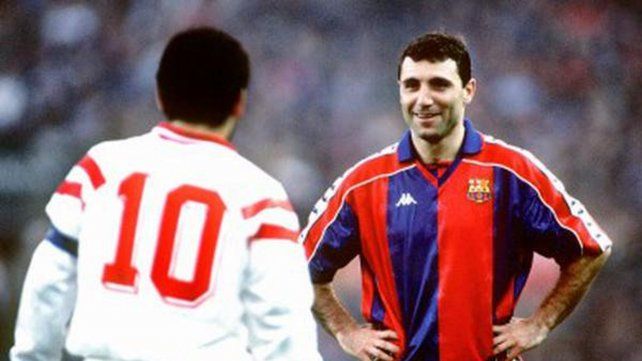 El búlgaro Stoichkov dijo que Diego Maradona tenía buitres en su entorno