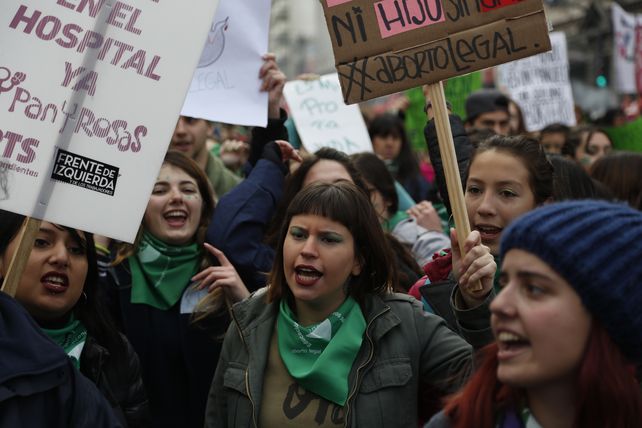 La ley de aborto legal obtuvo la media sanción de la Cámara de Diputados