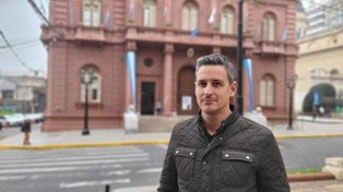 Seisas es precandidato a Senador por Arriba Rosario.