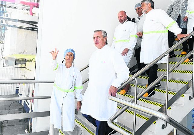 El presidente visitó la planta de productiva en Longchamps.