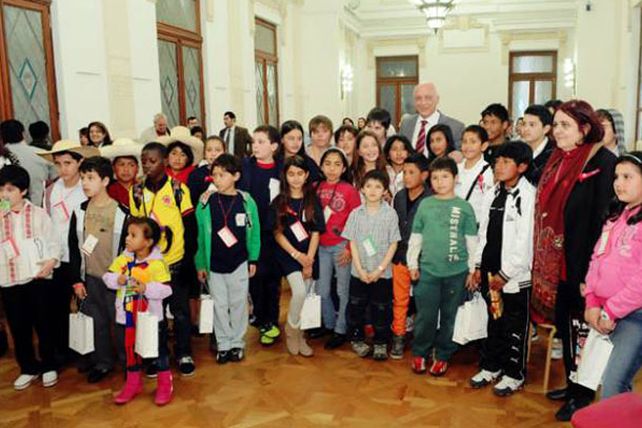 Niños extranjeros en Santa Fe