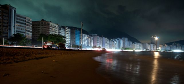 Medio gigante a oscuras: un apag&oacute;n dej&oacute; anoche sin electricidad a millones de brasile&ntilde;os