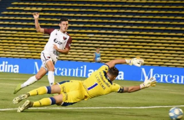 Tomás Chancalay podría quedar con el pase en su poder si no hay acuerdo con la dirigencia de Colón.