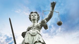 “La lucha de las mujeres más que reivindicativa, es democrática”