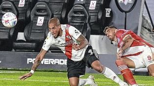 Jonatan Maidana, defensor de River, cierra su ciclo glorioso en el club antes de partir a Uruguay.