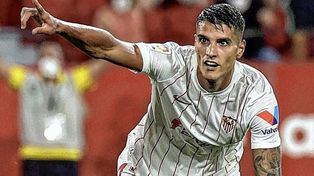 Erik Lamela, jugador de Sevilla, será operado de una lesión en su hombro.