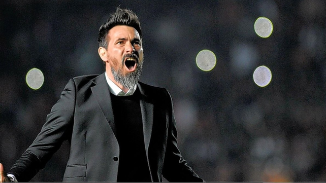 Alarma en Colón: ¿vienen a la carga por Eduardo Domínguez?