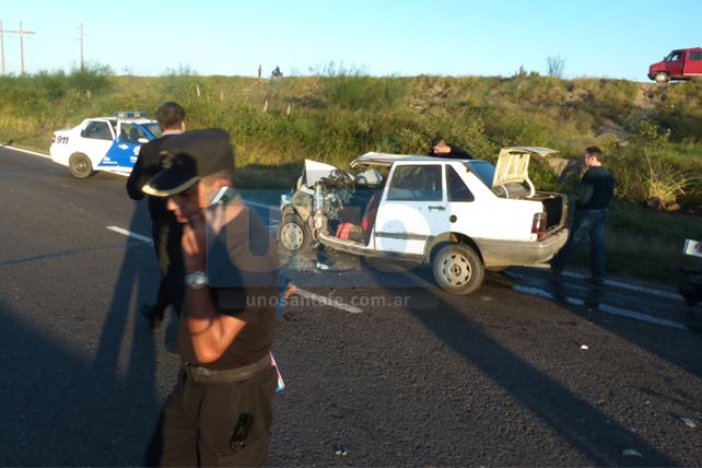 Murieron dos personas en un violento choque en la circunvalación oeste