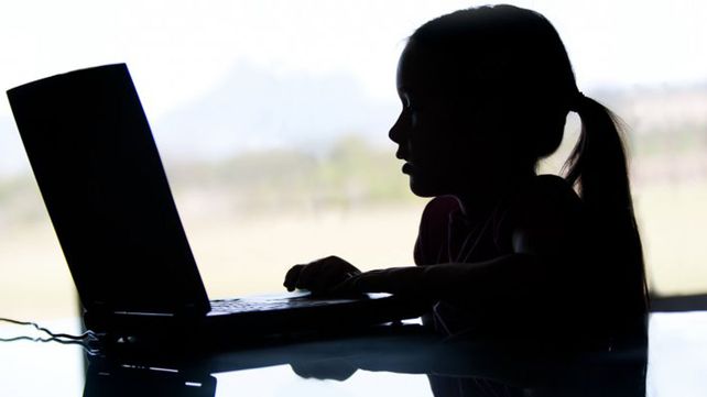 Imputaron por grooming a un docente en Esperanza